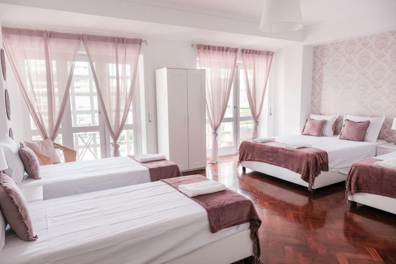 4U Lisbon Suites & Guesthouse VII Airport ภายนอก รูปภาพ