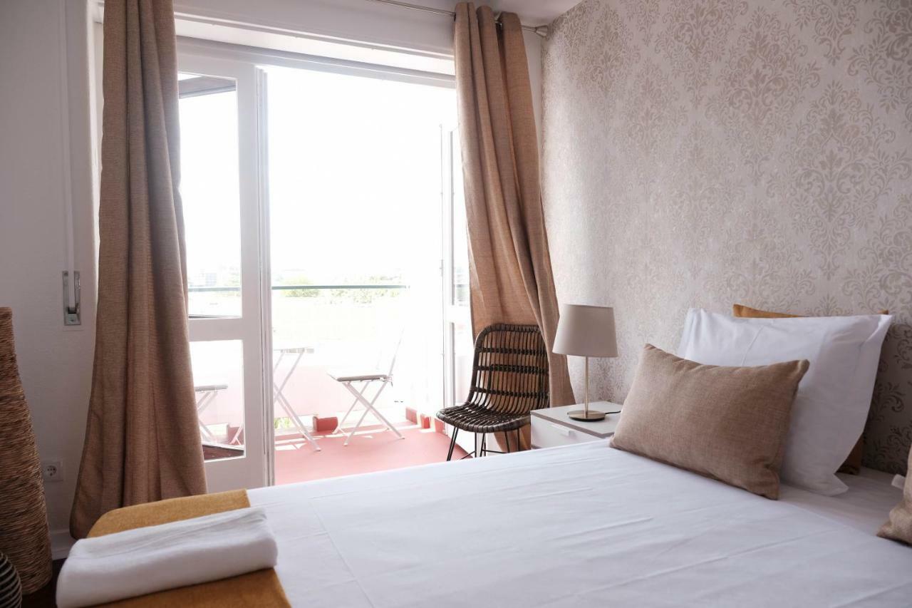 4U Lisbon Suites & Guesthouse VII Airport ภายนอก รูปภาพ