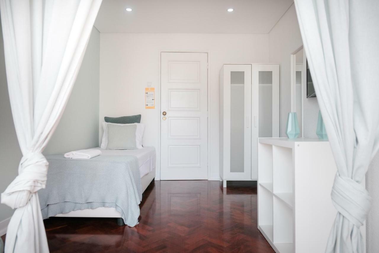 4U Lisbon Suites & Guesthouse VII Airport ภายนอก รูปภาพ